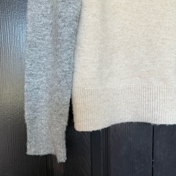 Fate Colorblock Crewneck SweaterSize M - Picture 4 of 5